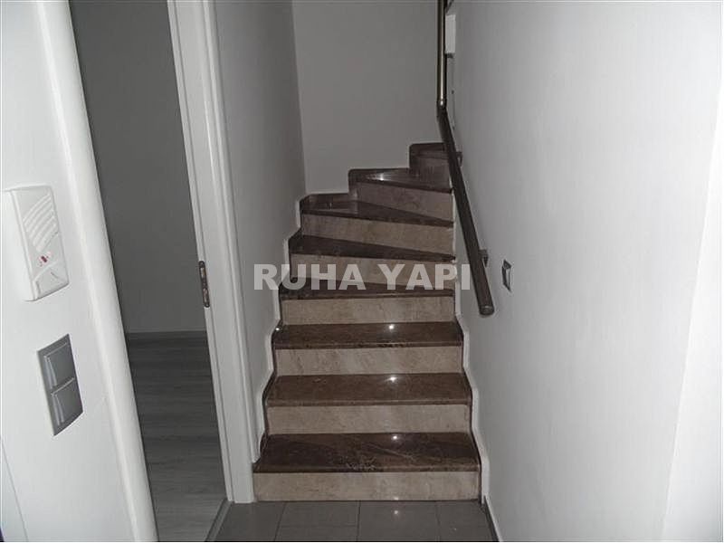 ALTINKUMDA YENİ BİNADA DENİZE 45M UZAKLIKTA 2ADET LÜKS YAPILI 3+1 AYRI MUTFAK DUBLEX DAİRE DENİZ MANZARALI