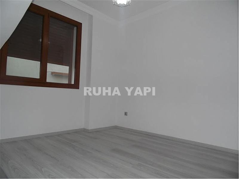 ALTINKUMDA YENİ BİNADA DENİZE 45M UZAKLIKTA 2ADET LÜKS YAPILI 3+1 AYRI MUTFAK DUBLEX DAİRE DENİZ MANZARALI