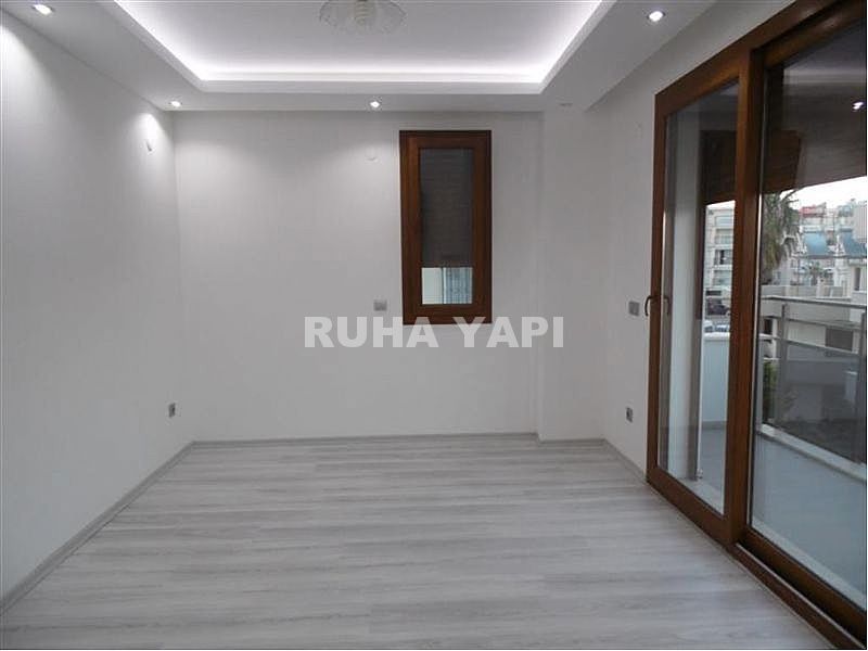 ALTINKUMDA YENİ BİNADA DENİZE 45M UZAKLIKTA 2ADET LÜKS YAPILI 3+1 AYRI MUTFAK DUBLEX DAİRE DENİZ MANZARALI