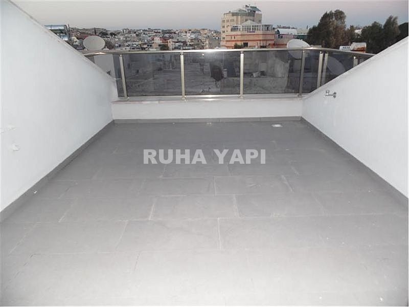 ALTINKUMDA YENİ BİNADA DENİZE 45M UZAKLIKTA 2ADET LÜKS YAPILI 3+1 AYRI MUTFAK DUBLEX DAİRE DENİZ MANZARALI