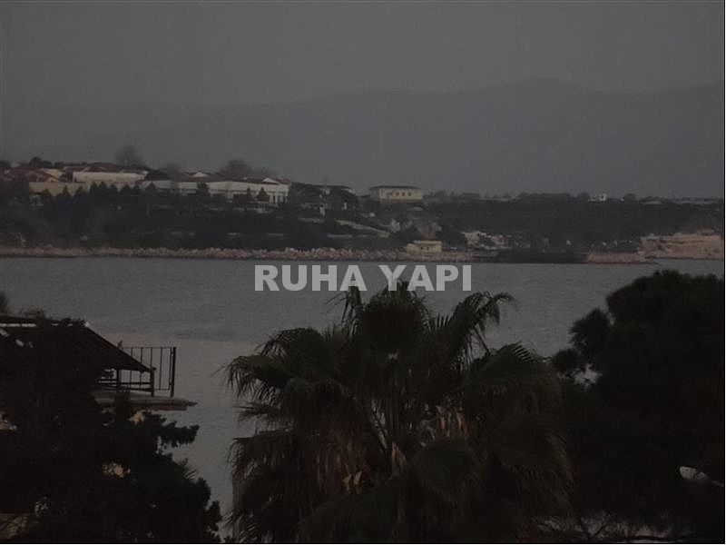 ALTINKUMDA YENİ BİNADA DENİZE 45M UZAKLIKTA 2ADET LÜKS YAPILI 3+1 AYRI MUTFAK DUBLEX DAİRE DENİZ MANZARALI