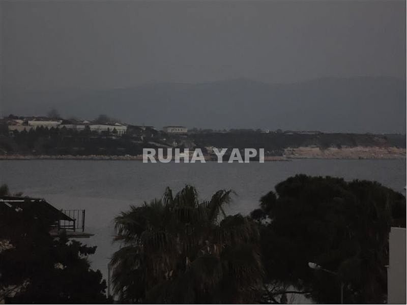 ALTINKUMDA YENİ BİNADA DENİZE 45M UZAKLIKTA 2ADET LÜKS YAPILI 3+1 AYRI MUTFAK DUBLEX DAİRE DENİZ MANZARALI