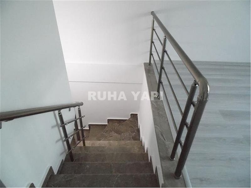 ALTINKUMDA YENİ BİNADA DENİZE 45M UZAKLIKTA 2ADET LÜKS YAPILI 3+1 AYRI MUTFAK DUBLEX DAİRE DENİZ MANZARALI