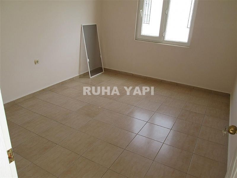 DİDİM EFELER MAHALLESİ  YOLA CEPHELİ SIFIR AYARINDA 8 YILLIK  MASRAFSIZ VİLLA