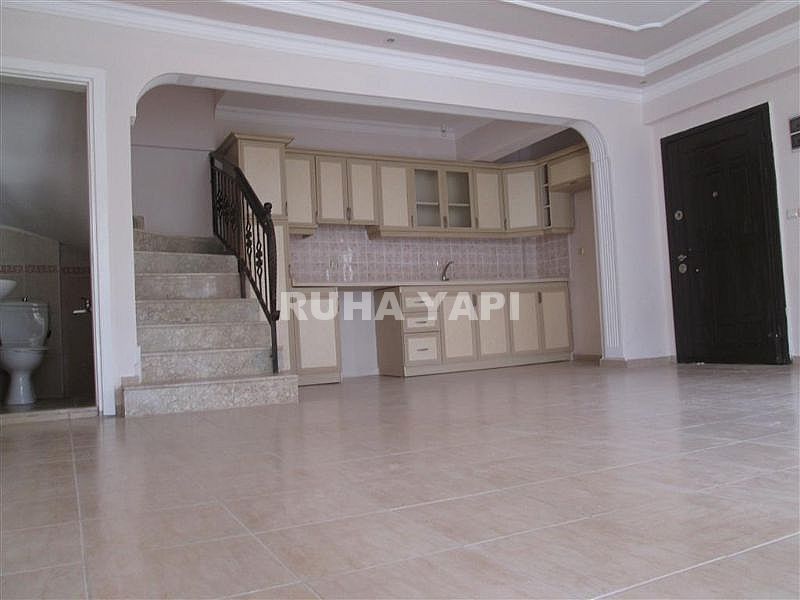 DİDİM EFELER MAHALLESİ  YOLA CEPHELİ SIFIR AYARINDA 8 YILLIK  MASRAFSIZ VİLLA