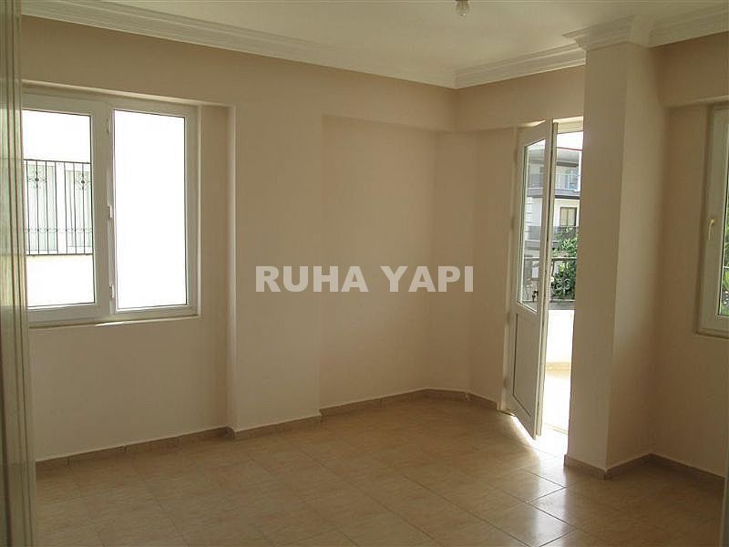 DİDİM EFELER MAHALLESİ  YOLA CEPHELİ SIFIR AYARINDA 8 YILLIK  MASRAFSIZ VİLLA