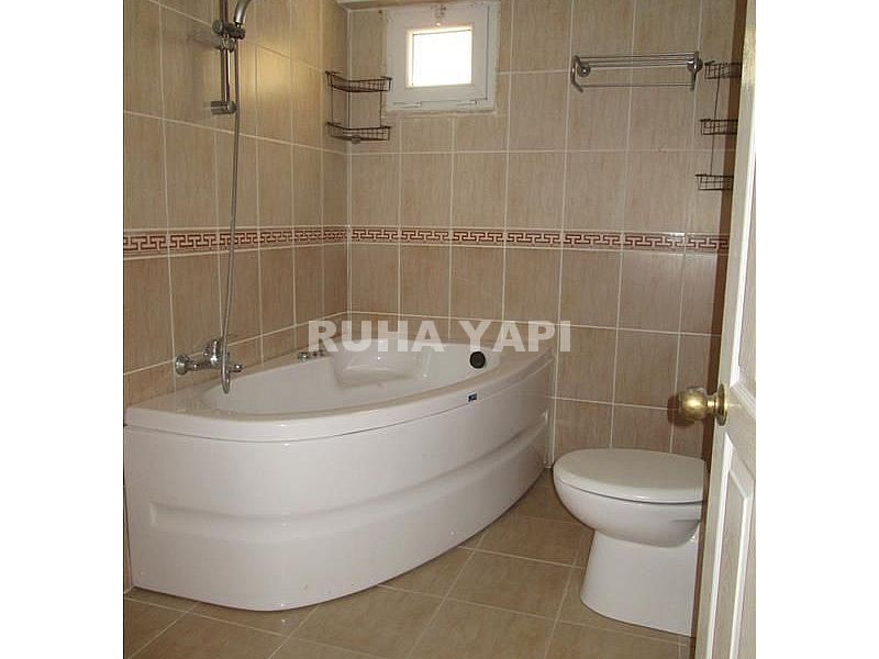 DİDİM EFELER MAHALLESİ  YOLA CEPHELİ SIFIR AYARINDA 8 YILLIK  MASRAFSIZ VİLLA