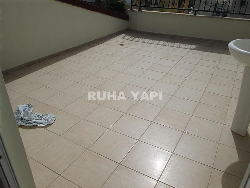 DİDİM EFELER MAHALLESİ  YOLA CEPHELİ SIFIR AYARINDA 8 YILLIK  MASRAFSIZ VİLLA