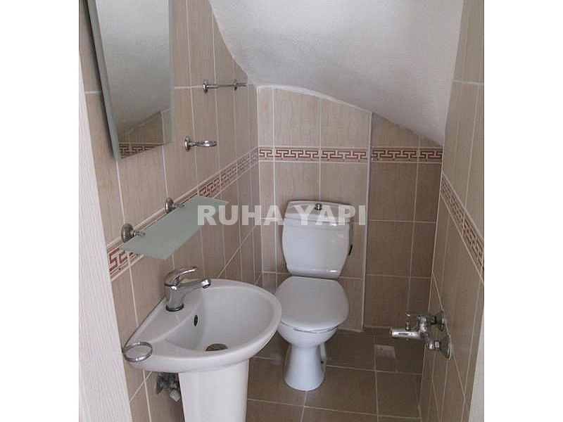 DİDİM EFELER MAHALLESİ  YOLA CEPHELİ SIFIR AYARINDA 8 YILLIK  MASRAFSIZ VİLLA