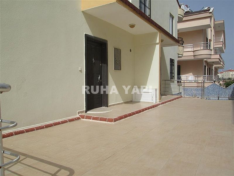 DİDİM EFELER MAHALLESİ  YOLA CEPHELİ SIFIR AYARINDA 8 YILLIK  MASRAFSIZ VİLLA