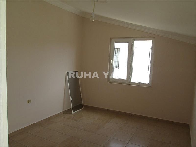 DİDİM EFELER MAHALLESİ  YOLA CEPHELİ SIFIR AYARINDA 8 YILLIK  MASRAFSIZ VİLLA