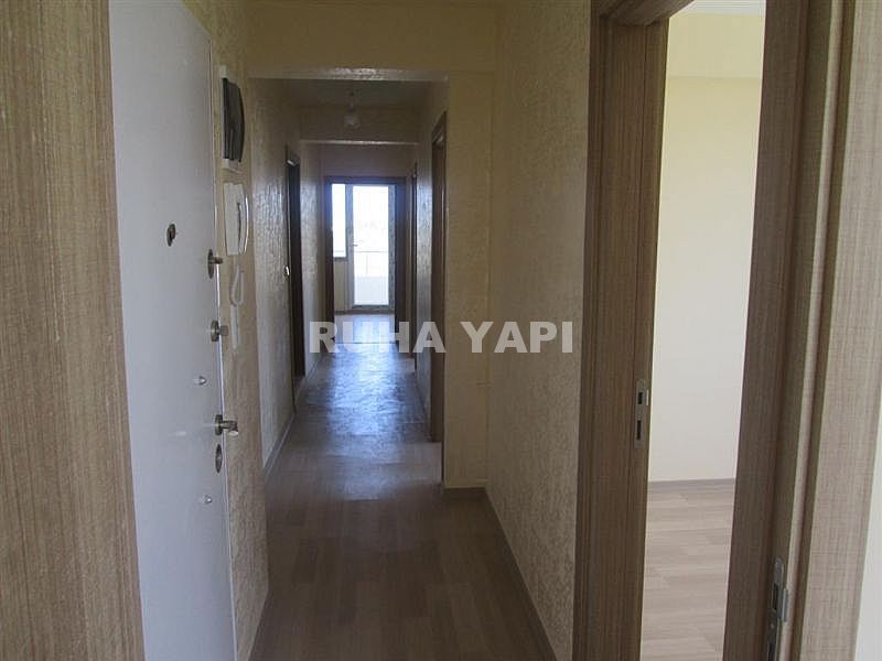 DİDİM EFELER MAHALLESİNDE SATILIK ARA KATTA 3 ODA 1 SALON AYRI MUTFAK...