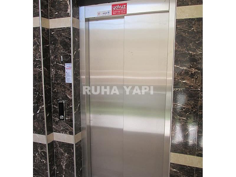 DİDİM EFELER MAHALLESİNDE SATILIK ARA KATTA 3 ODA 1 SALON AYRI MUTFAK...