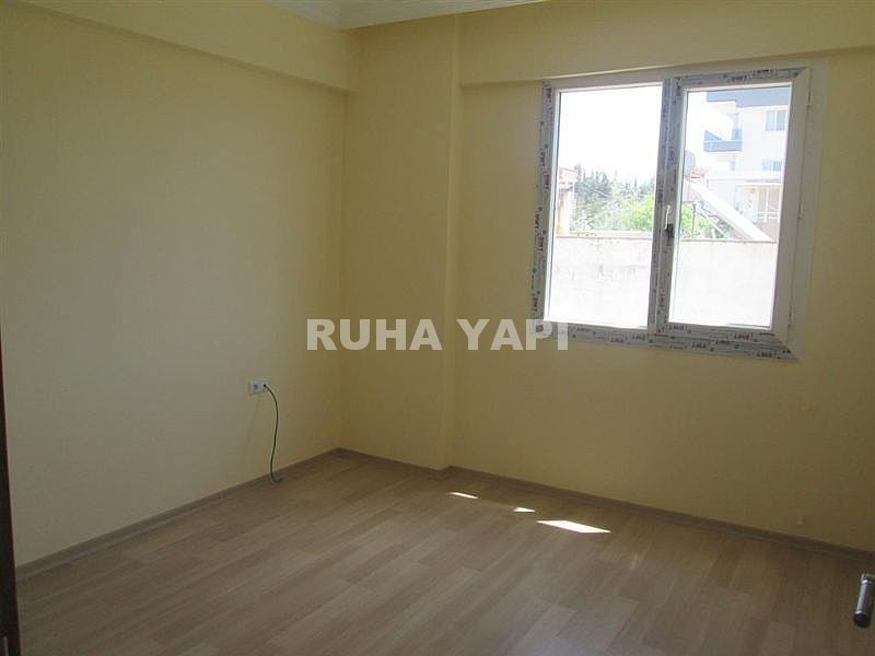 DİDİM EFELER MAHALLESİNDE SATILIK ARA KATTA 3 ODA 1 SALON AYRI MUTFAK...