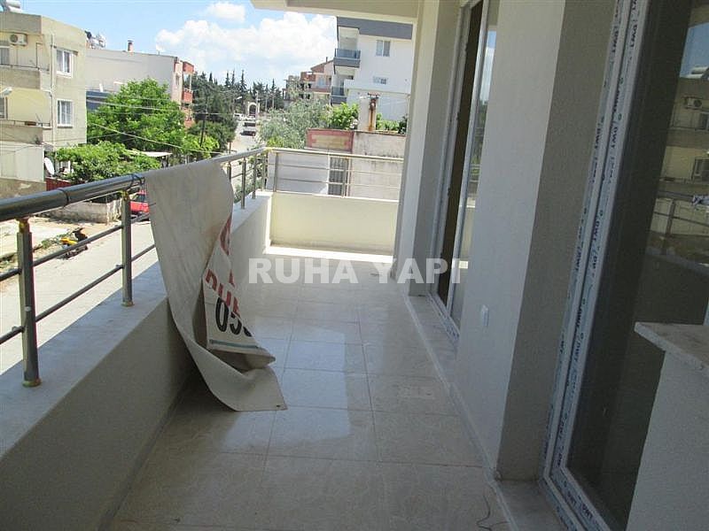 DİDİM EFELER MAHALLESİNDE SATILIK ARA KATTA 3 ODA 1 SALON AYRI MUTFAK...