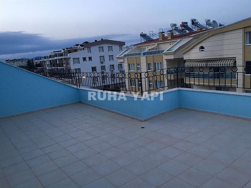 DİDİM EFELER MAHALLESİNDE SİTE İÇERİSİNDE İNGİLİZDEN EŞYALI SATILIK GENİŞ FERAH DUBLEKS