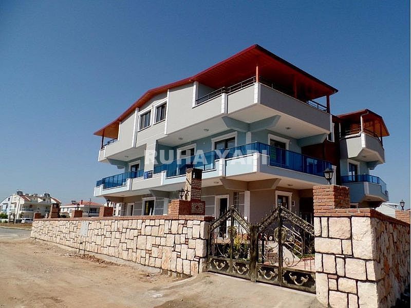 DİDİM LİMAN YOLUNDA 3+1 HAVUZLU VİLLALAR