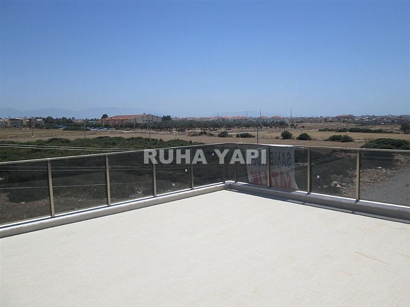 didim liman yolunda 4+1 ayrı mutfak otoparklı bahçeli villa