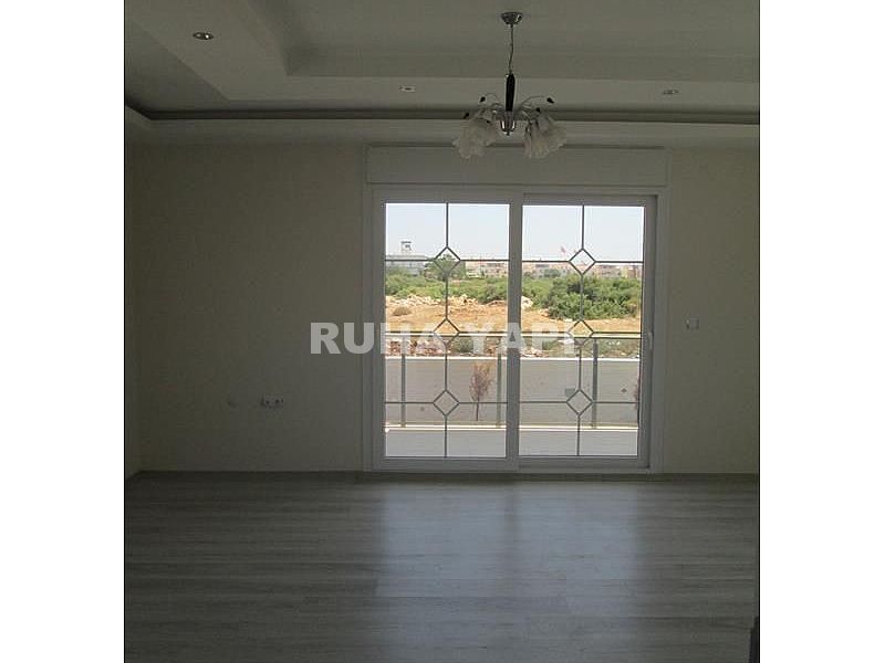 didim liman yolunda 4+1 ayrı mutfak otoparklı bahçeli villa