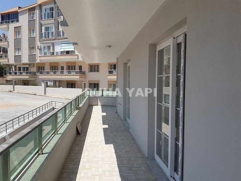 DİDİM LİMAN YOLUNDA SATILIK YÜKSEK GİRİŞ 2+1 DAİRE