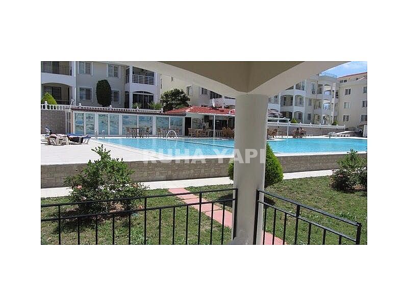 didim liman yolunda site içinde 2+1 havuzbaşı yazlık daire
