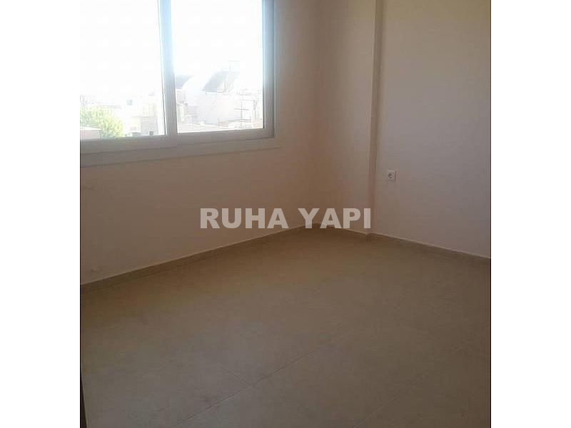 DİDİM MERKEZDE 4+1 AYRI MUTFAK OTOPARK VE BAHÇELİ VİLLA