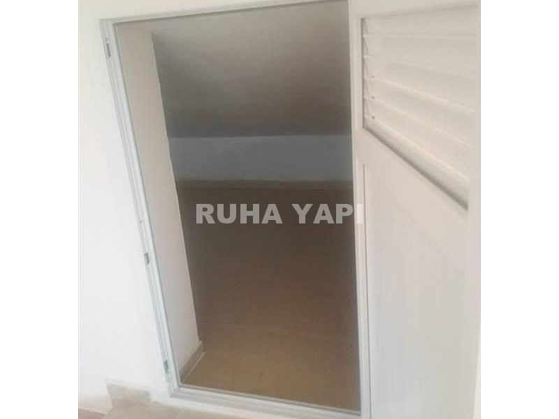 DİDİM MERKEZDE 4+1 AYRI MUTFAK OTOPARK VE BAHÇELİ VİLLA