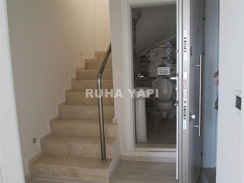 DİDİMDE HASTANE YOLU ÜZERİNDE 175.000 TL DEN BAŞLAYAN FİYATLARLA 2+1 3+1 AYRI MUTFAK DAİRE VE DUBLEKS