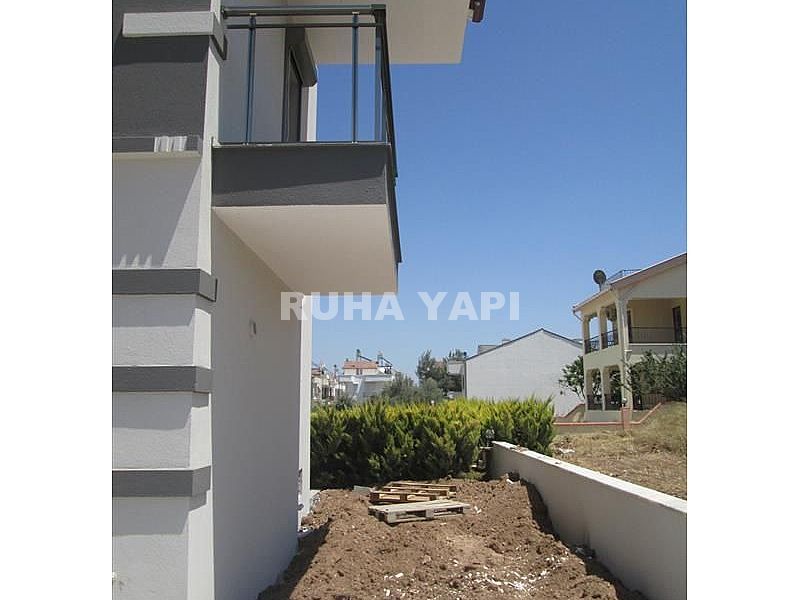 YEŞİLKENT YOLUNDA YOLA SIFIR TAM MÜSTAKİL HAVUZLU BAHÇELİ VİLLALAR