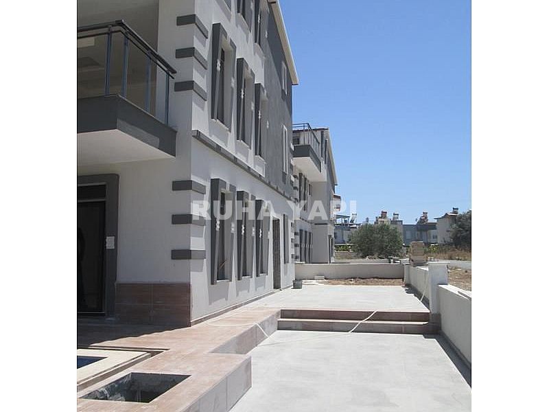 YEŞİLKENT YOLUNDA YOLA SIFIR TAM MÜSTAKİL HAVUZLU BAHÇELİ VİLLALAR