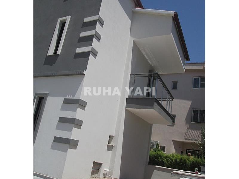 YEŞİLKENT YOLUNDA YOLA SIFIR TAM MÜSTAKİL HAVUZLU BAHÇELİ VİLLALAR