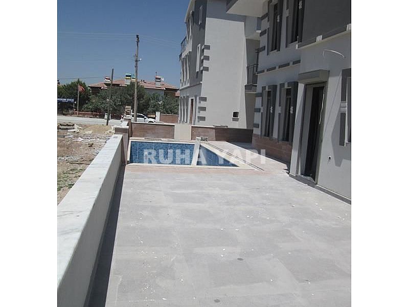 YEŞİLKENT YOLUNDA YOLA SIFIR TAM MÜSTAKİL HAVUZLU BAHÇELİ VİLLALAR