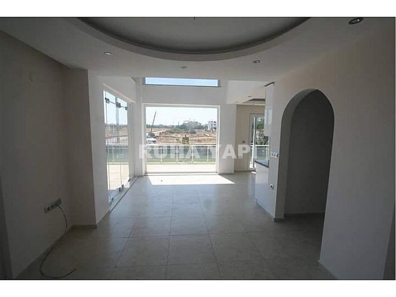 YEŞİLKENTTE BAHÇELİ HAVUZLU VİLLA SON 3 ADET 