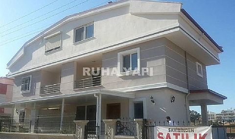 DİDİM MERKEZDE 4+1 AYRI MUTFAK OTOPARK VE BAHÇELİ VİLLA