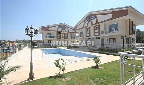 YEŞİLKENTTE BAHÇELİ HAVUZLU VİLLA SON 3 ADET 